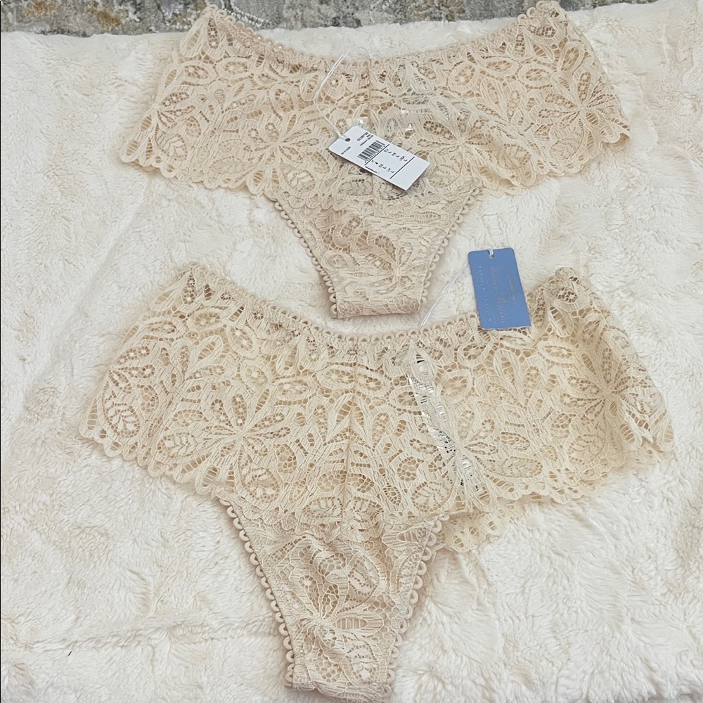 Intimissimi Lace Panties in Cream
